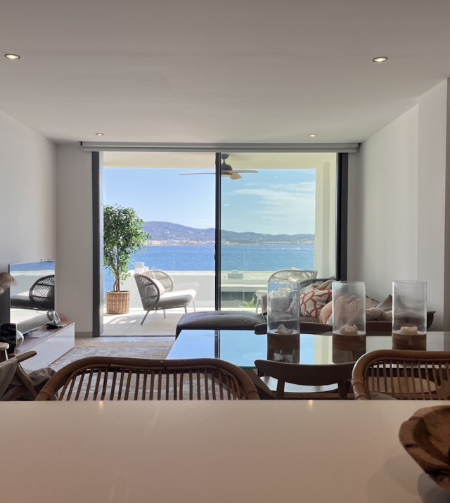 Resa Estates Ibiza apartment for sale te koop zeezicht sea views Cala gracio living sea views .jpeg